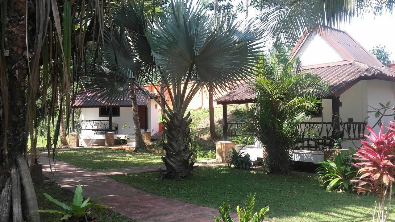 Beautiful Flower Resort Pak Meng Bagian luar foto